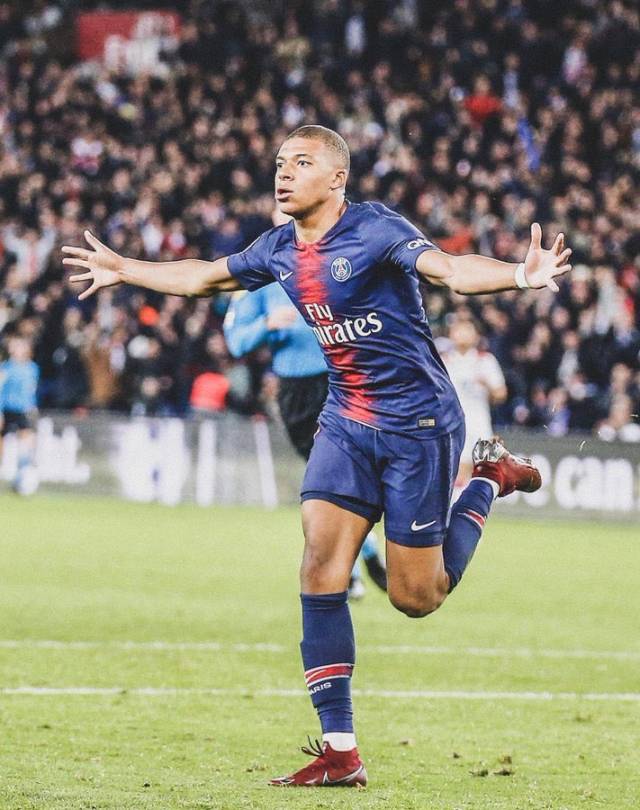 对手破门连续被吹！马赛中场霍伊别尔：VAR确实帮了我们