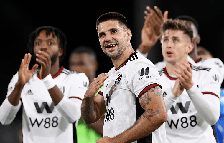 亚洲杯强队集体发力