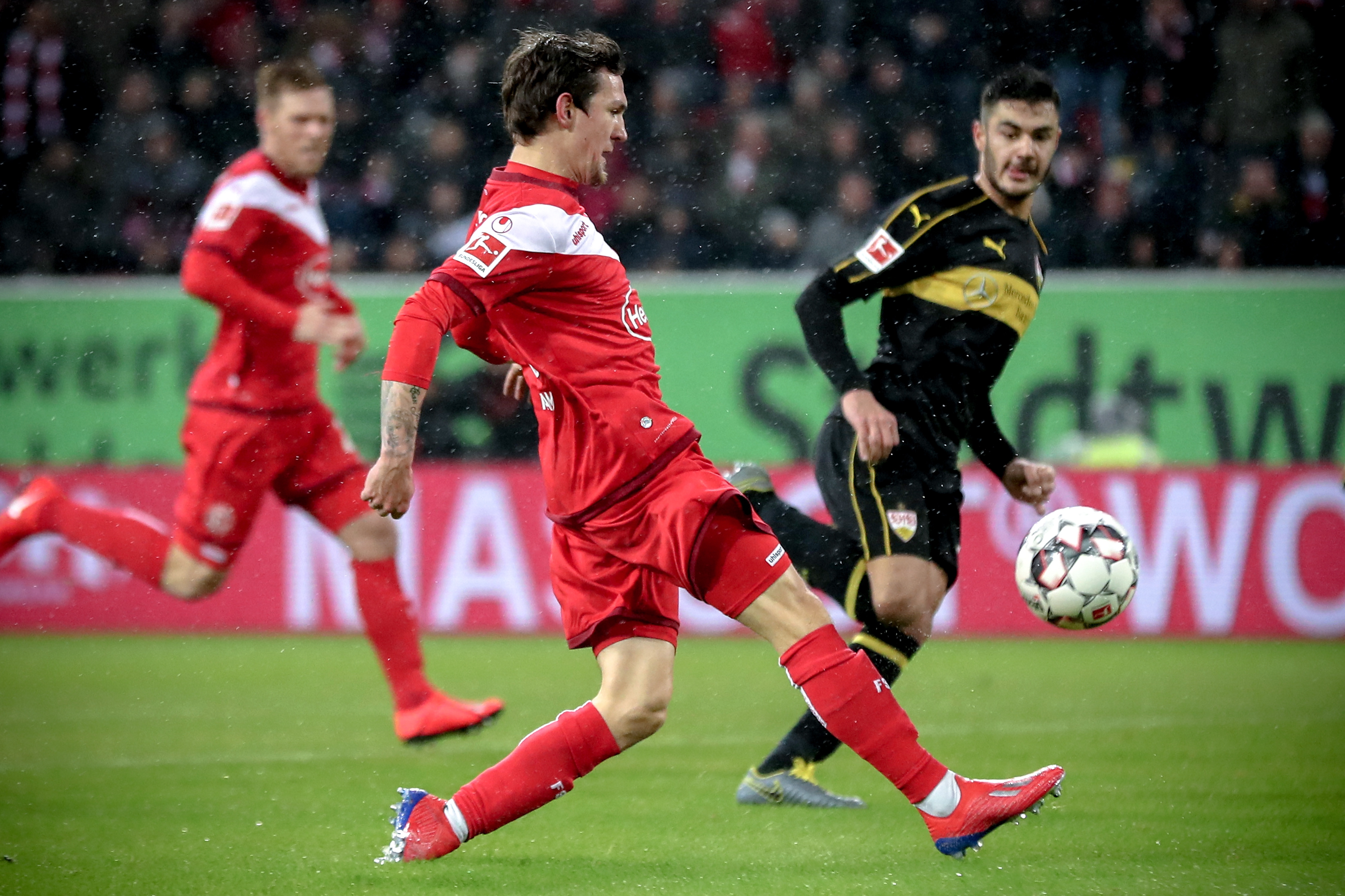 女排世联8强已出6席！卫冕季军1-3落败，日本锁定前3，中国战德国