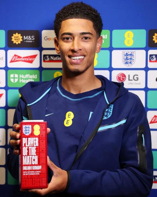 这下真信了！切尔西9号魔咒无人可破，新援中锋再遭严重伤情困扰