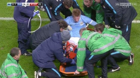 加拉塔萨雷客场3-0大胜阿贾克斯，奥斯梅恩帽子戏法